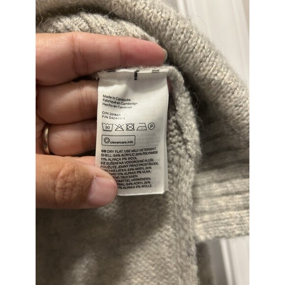 H&M Womens Small Hoodie Sweater Gray Crop Side Split Pullover Knit Acrylic Blend - Picture 4 of 5